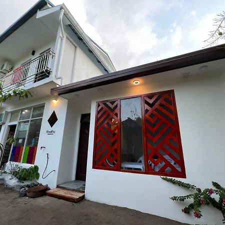Raalhu Dhangethi住宿加早餐旅馆 外观 照片