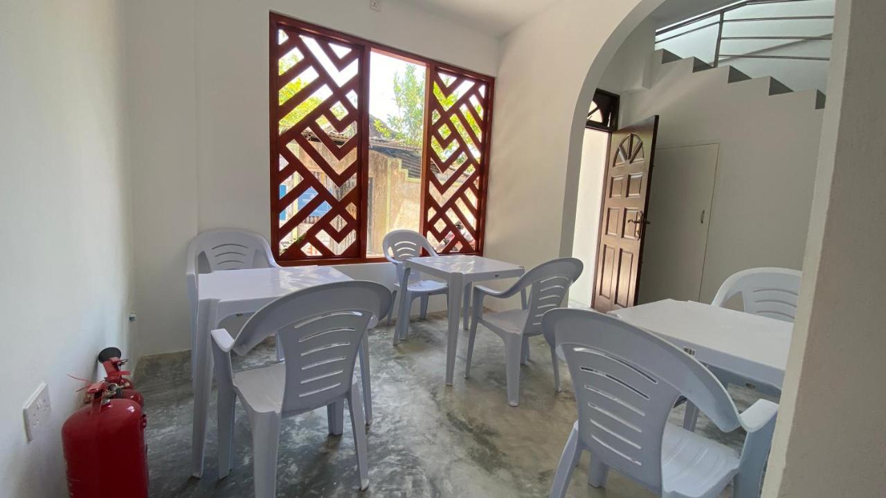 Raalhu Dhangethi住宿加早餐旅馆 外观 照片
